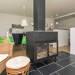 Дом отдыха 6 Person In Saeby-by Traum